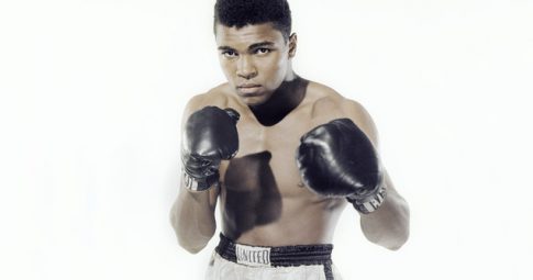 O puglista Muhammad Ali em foto de 1962 - Stanley Weston/Getty Images