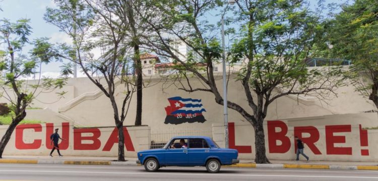 Diante dos protestos em Cuba e as agressões imperialistas
