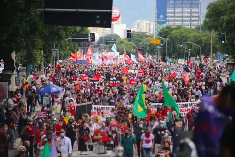 Amanhã estaremos nas ruas pelo Fora Bolsonaro e defendendo a unidade para seguir com mais força