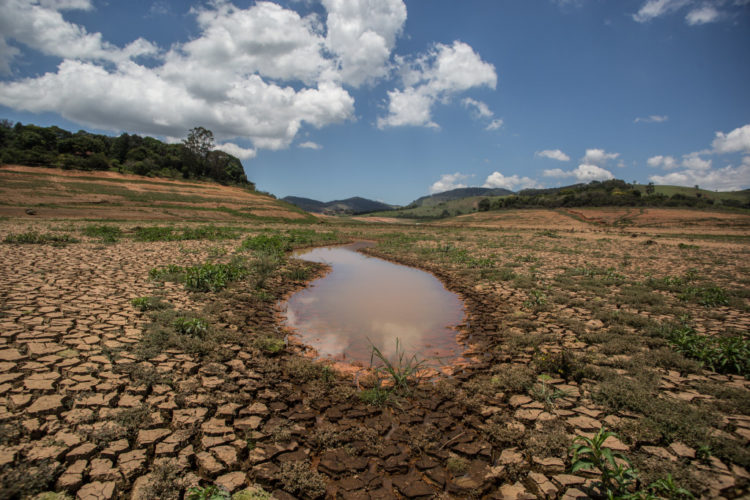 Nova crise hídrica e a luta contra a mercantilização da água: presente e futuro em disputa
