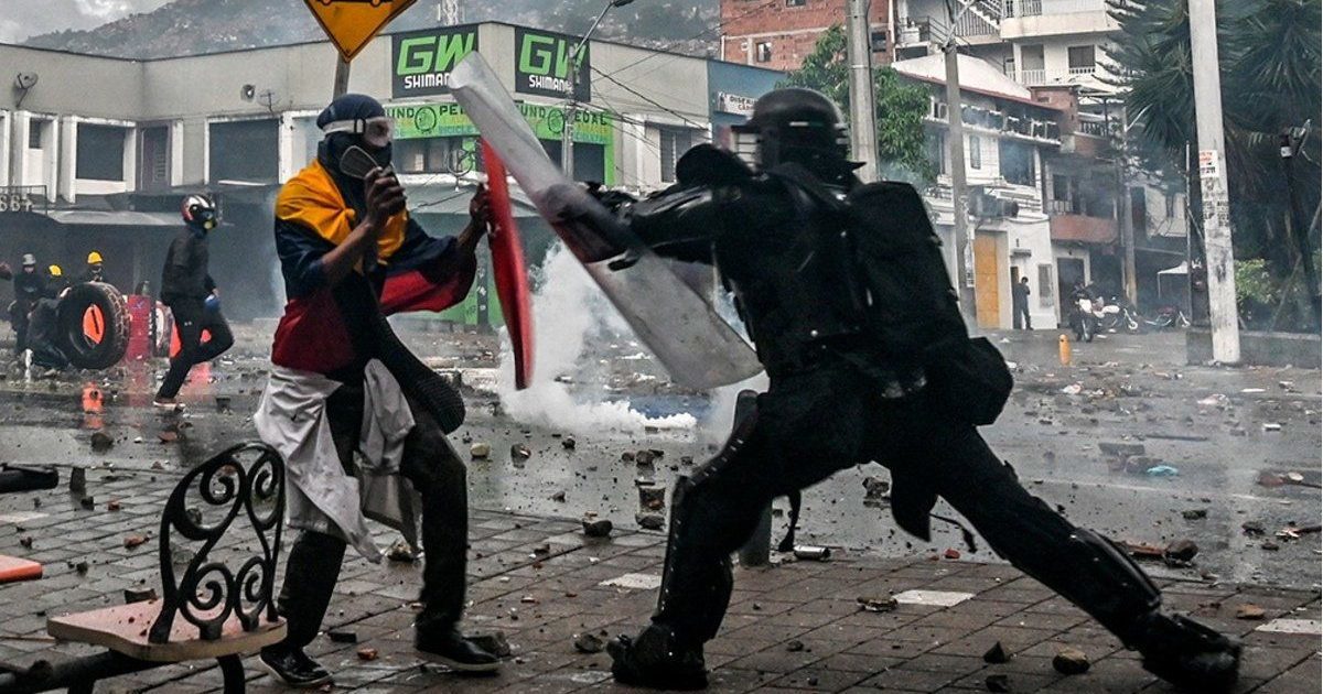 Colômbia: a repressão policial deixa manifestantes feridos e detidos