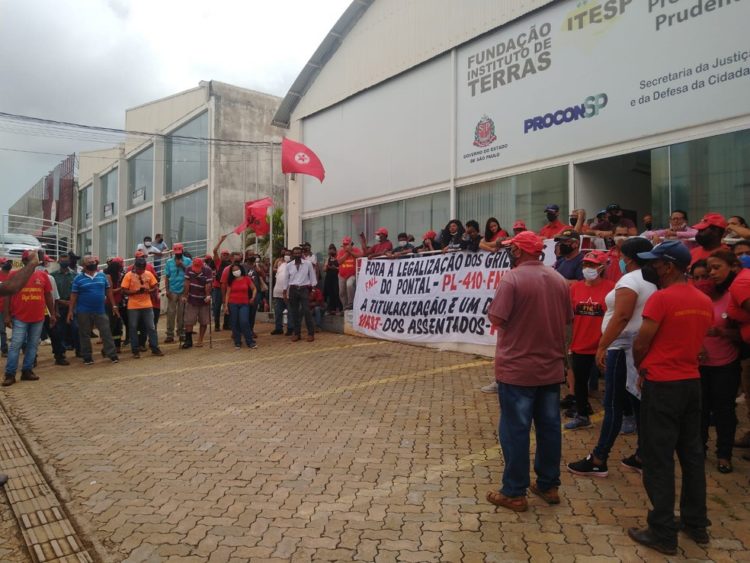FNL protesta em 10 sedes do ITESP para barrar PL 410 em São Paulo