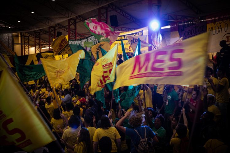 Votar em Lula para derrotar Bolsonaro, mas confiar apenas na força da luta dos trabalhadores, do povo e da juventude