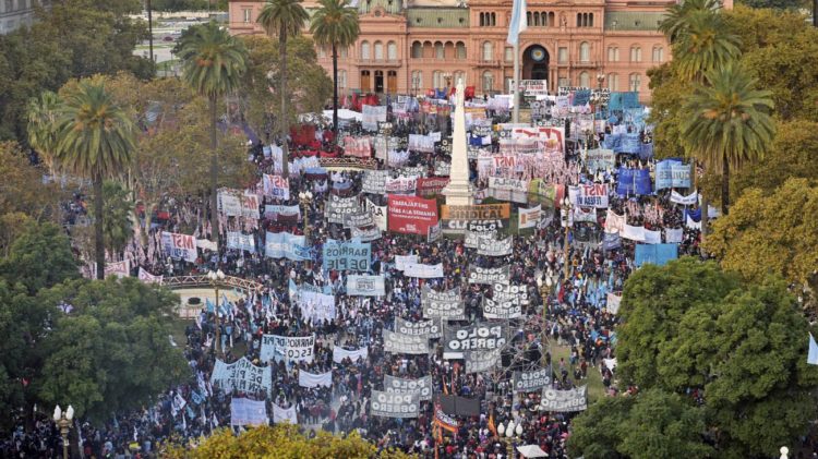 Nota sobre a marcha federal argentina