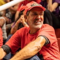 Bolsonaro mira em população sem terra em debate presidencial