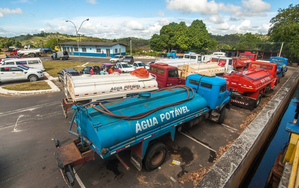 Bancada do PSOL cobra explicações sobre interrupção da Operação Carro-Pipa