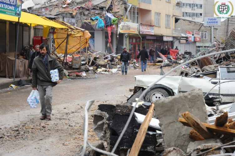 Turquia: “Nosso país não merece esta crueldade – somos solidários com nosso povo com todas as nossas forças”