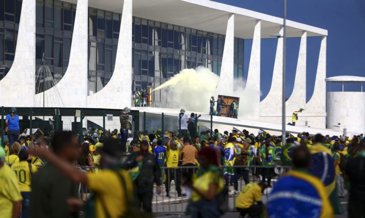 CPI dos Atos Antidemocráticos entra em atividade em Brasília