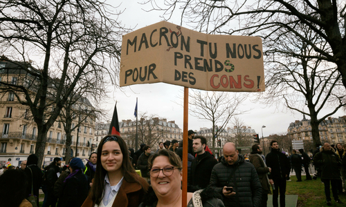 França: Uma vitória é possível contra Macron, sua reforma e o 49.3!