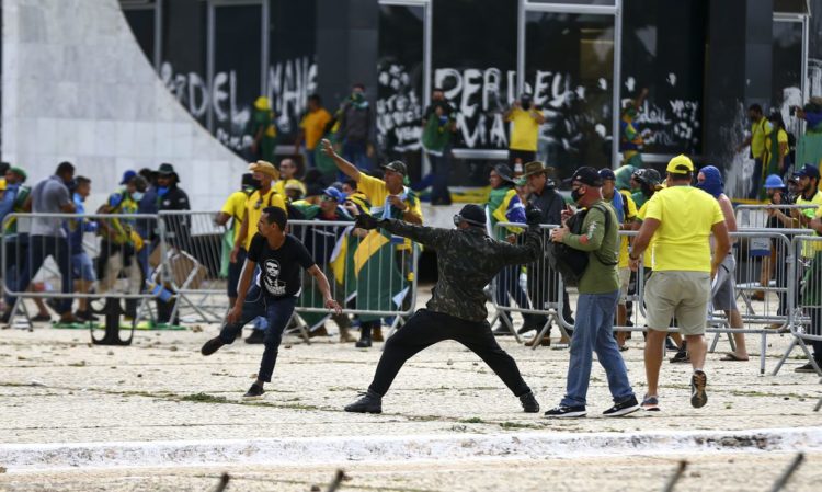 Comando MIlitar do Planalto impediu tentativas de dissolução de acampamento no DF