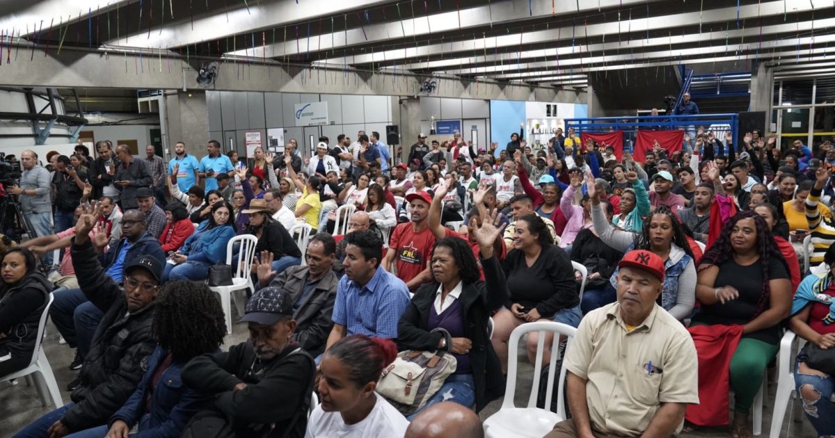Moradores de ocupações da Zona Sul de São Paulo debatem o plano diretor da cidade