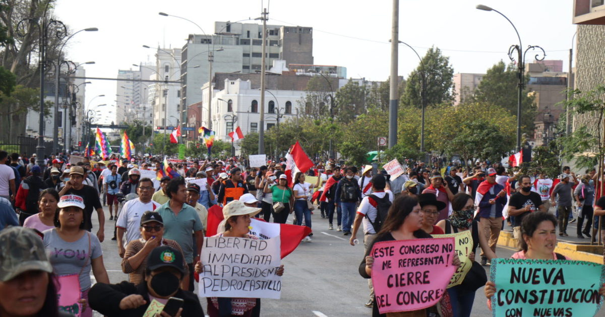 Brasil suspende venda de armas ao Peru após ação da deputada Fernanda Melchionna (PSOL RS)