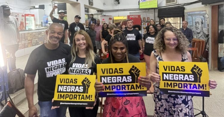 Parada Cultural do Movimento Vidas Negras Importam agita Porto Alegre