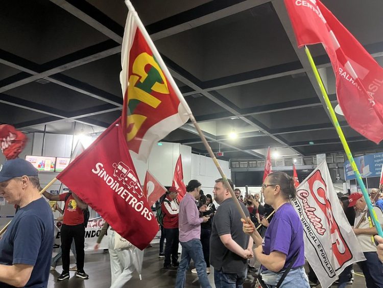 Líderes de esquerda na luta pela Trensurb: não à privatização!