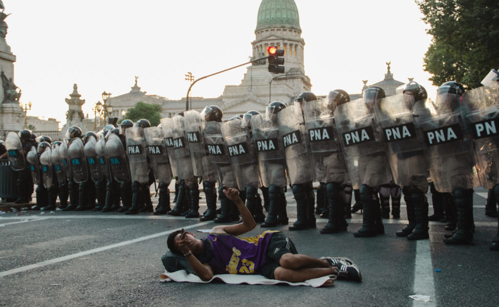 Argentina: a rua e o parlamento