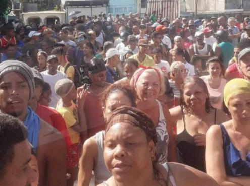 Protestos em Cuba contra os apagões e falta de comida