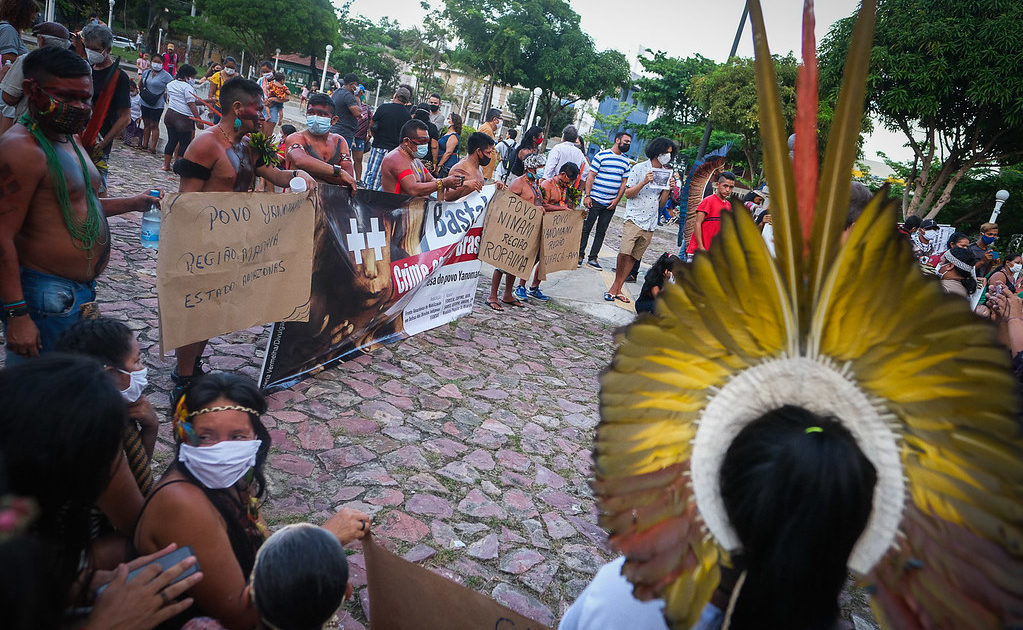 Ministério dos Povos Indígenas ‘não consegue resolver’ crise Yanomami, diz Kopenawa
