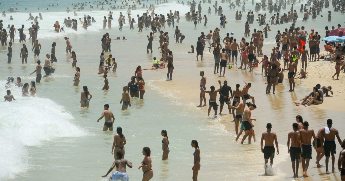 Senado volta a discutir hoje PEC que privatiza as praias brasileiras
