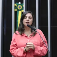Melchionna quer que cobrança do FIES seja suspensa para estudantes gaúchos 
