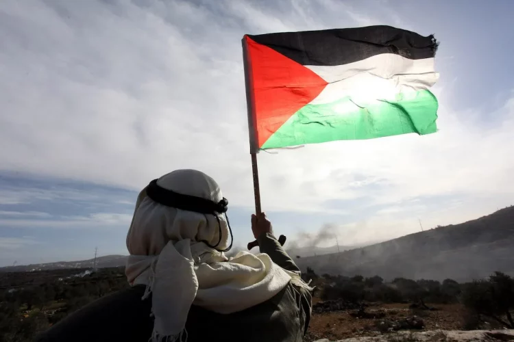 Corte da ONU considera ilegal a ocupação de territórios palestinos