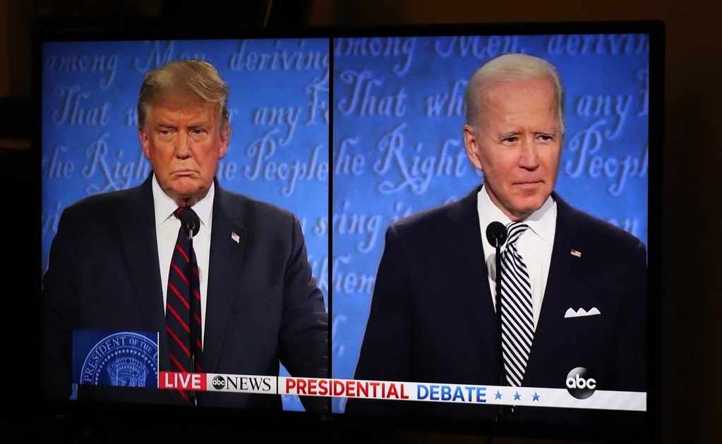 O fracasso de Biden no debate leva a uma crise no Partido Democrata e à pressão por um novo candidato