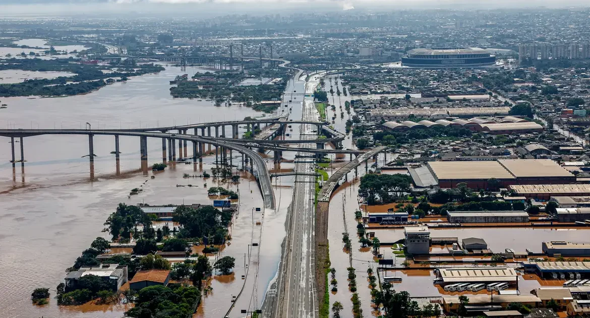 Luciana Genro busca aprovar PEC da Resiliência Climática