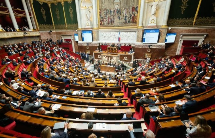 França: Governo de ruptura e “frente única”