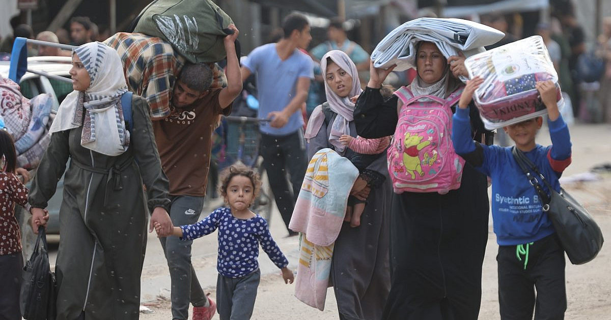 “Cadáveres por toda parte” no campo de Jabalia enquanto Israel sitia o norte de Gaza