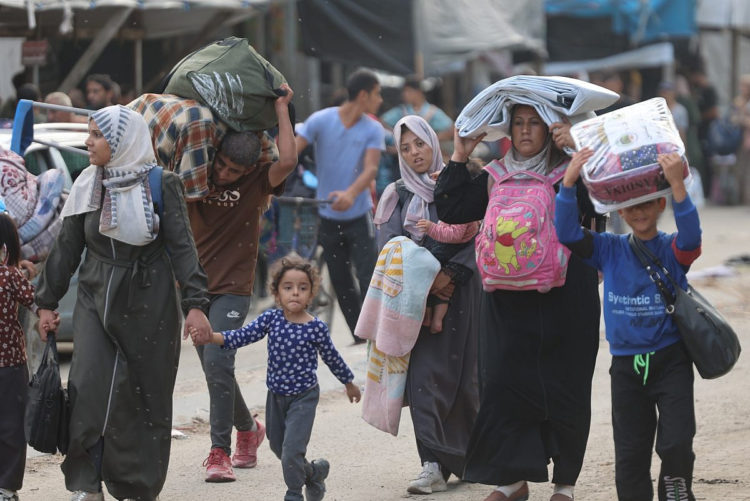 “Cadáveres por toda parte” no campo de Jabalia enquanto Israel sitia o norte de Gaza