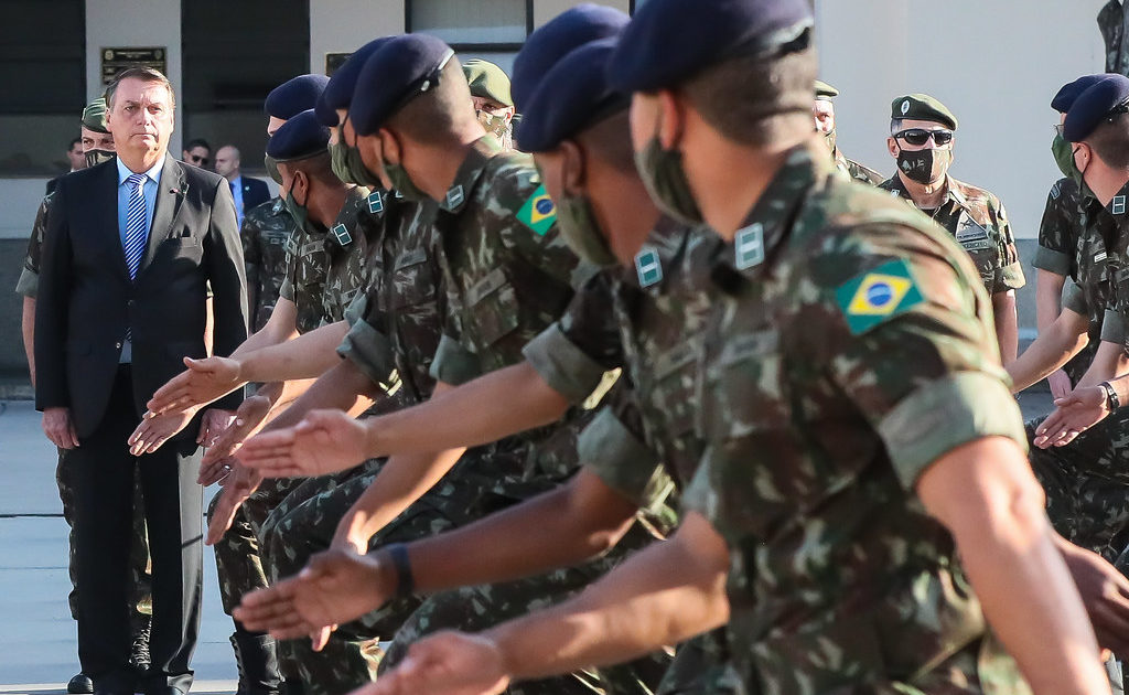 Aumenta a pressão pela prisão de Bolsonaro