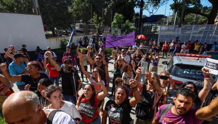 Greve da educação no Rio: o balanço da “esquerda” que apoiou Eduardo Paes