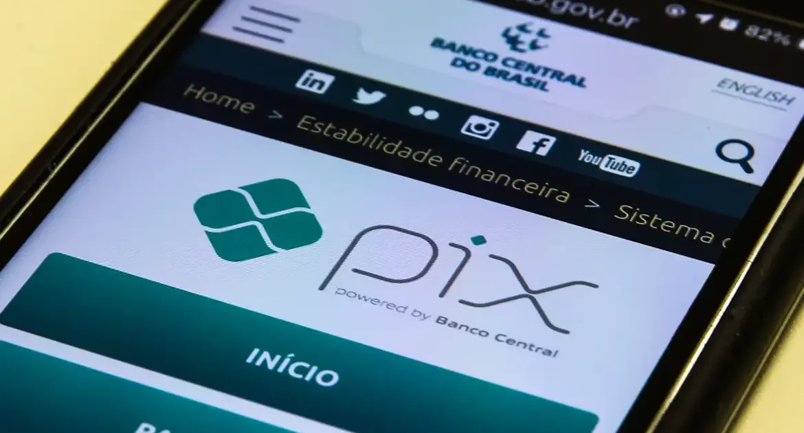 Sobre o Pix, a fake news e o desastre