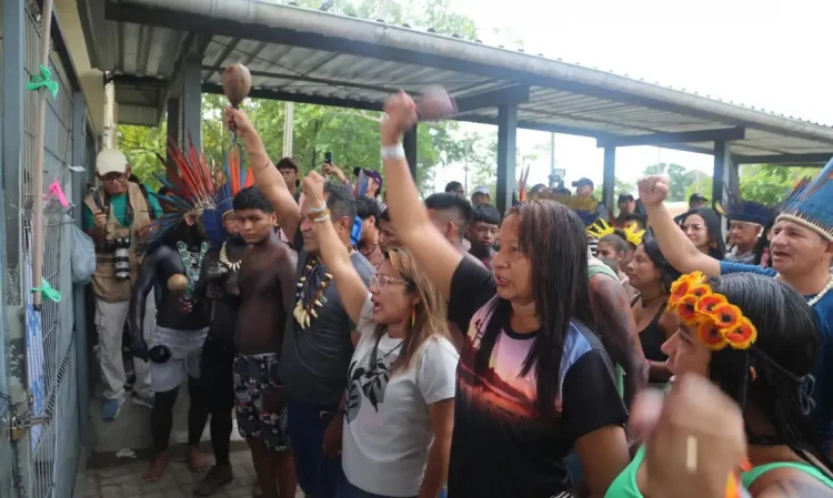 Vitória histórica: Comunidades indígenas do Pará derrubam lei que ameaçava educação presencial