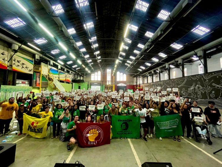 Rede Emancipa reúne centenas de estudantes em São Paulo