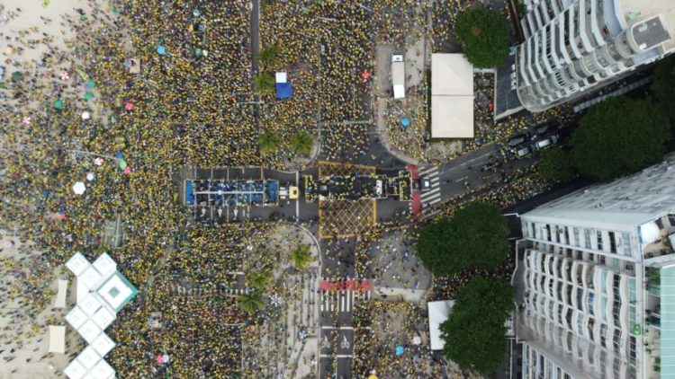 A montanha pariu um rato: sobre a mobilização de Bolsonaro em Copacabana