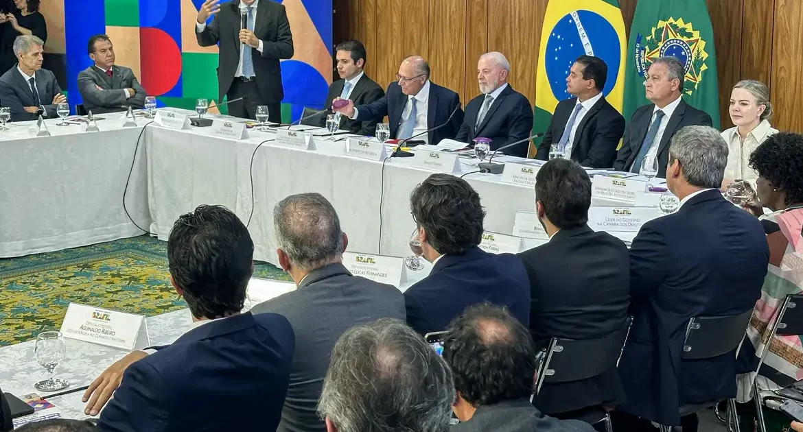 Lula acerta na proposta para isenção do imposto de renda