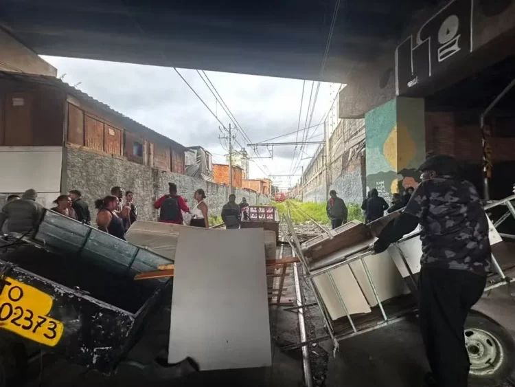 Moradores da Favela do Moinho enfrentam governo Tarcísio para defender direito à moradia