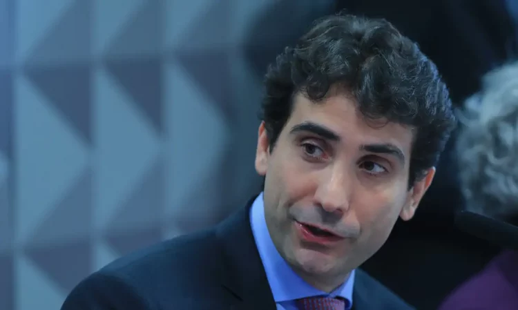 Selic nas alturas: Copom mantém política de arrocho