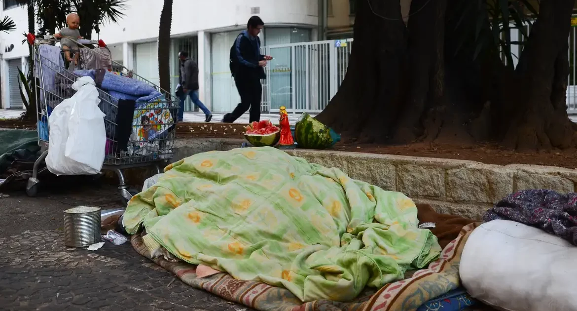 Frio mata dois em Porto Alegre e gestão Melo é denunciada por negligência