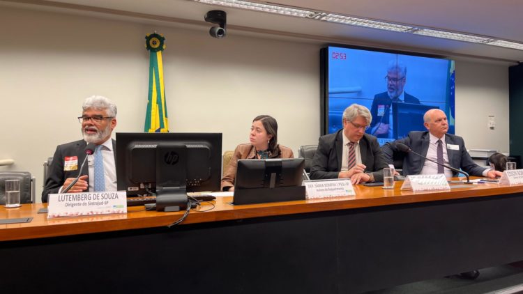 Sâmia promove audiência sobre os riscos da terceirização na Justiça Eleitoral