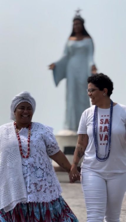 Axé e Orgulho: Existir com Inteireza!