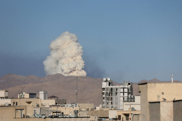 Escalada entre Israel e Irã ameaça arrastar o mundo para uma nova guerra global