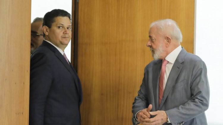 O Brasil não pode ter amizade com um Estado genocida