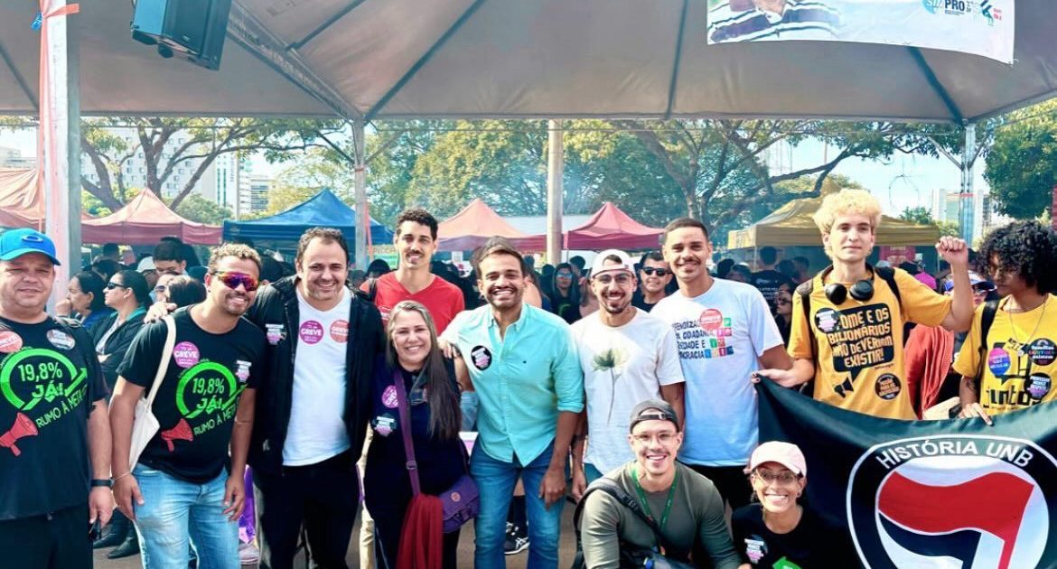 Base silenciada: a condução autoritária da greve pelo SINPRO-DF