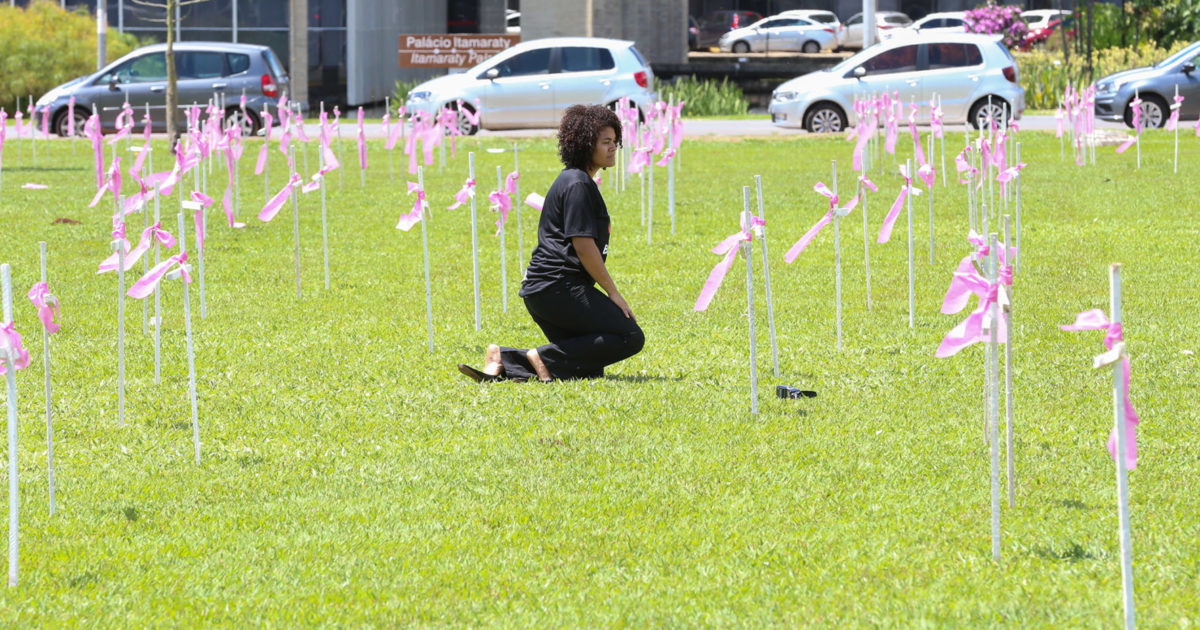Recorde nos feminicídios expõe omissão do Estado