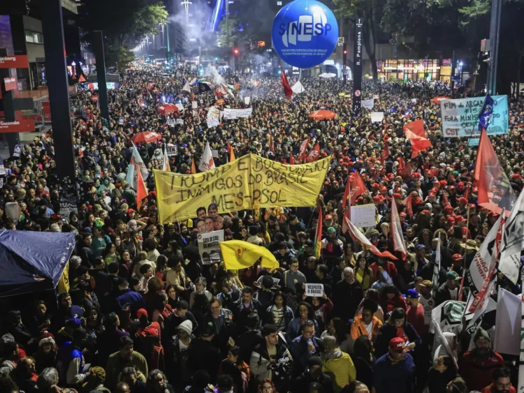 Combater Trump e a extrema direita brasileira, o papel do PSOL SP nessa luta