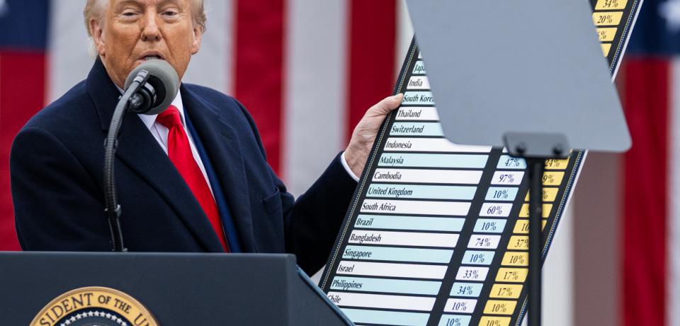 Os primeiros seis meses de Trump: uma ameaça ao planeta e aos povos do mundo
