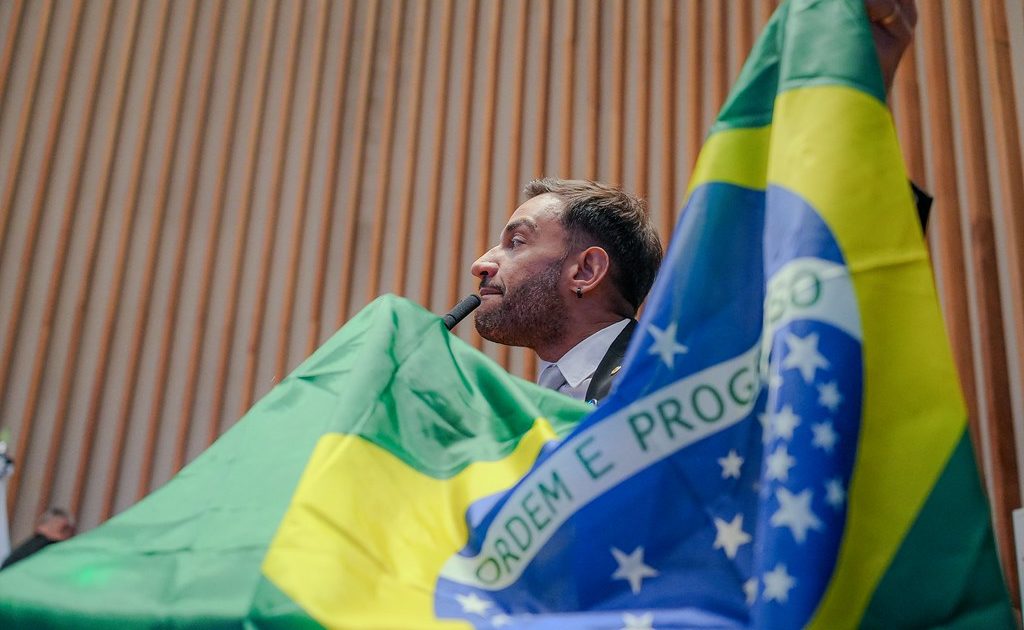 ‘Eles lutam por Bolsonaro, nunca pelo povo’, diz Fábio Felix 