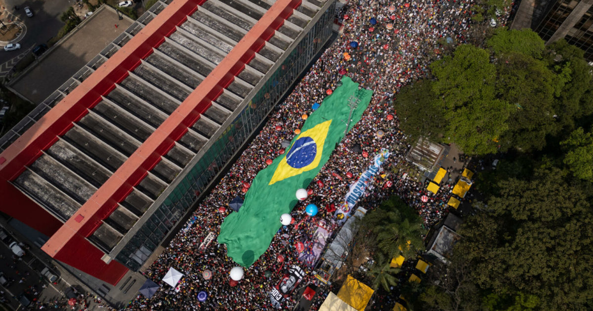 As ruas falam. A situação se agudiza. Construir Força Militante.