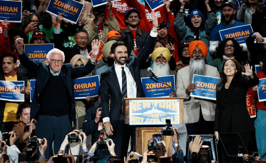 Zohran Mamdani, Bernie Sanders, AOC — a mobilização imparável em NYC
